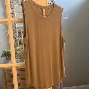 Tahari Sleeveless Tank Top